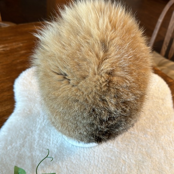 Coyote fur hat - Picture 8 of 8